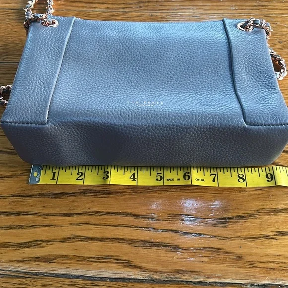 Ted Baker London Parson handbag. Gray with rosegold details. Excellent condition - Picture 11 of 16